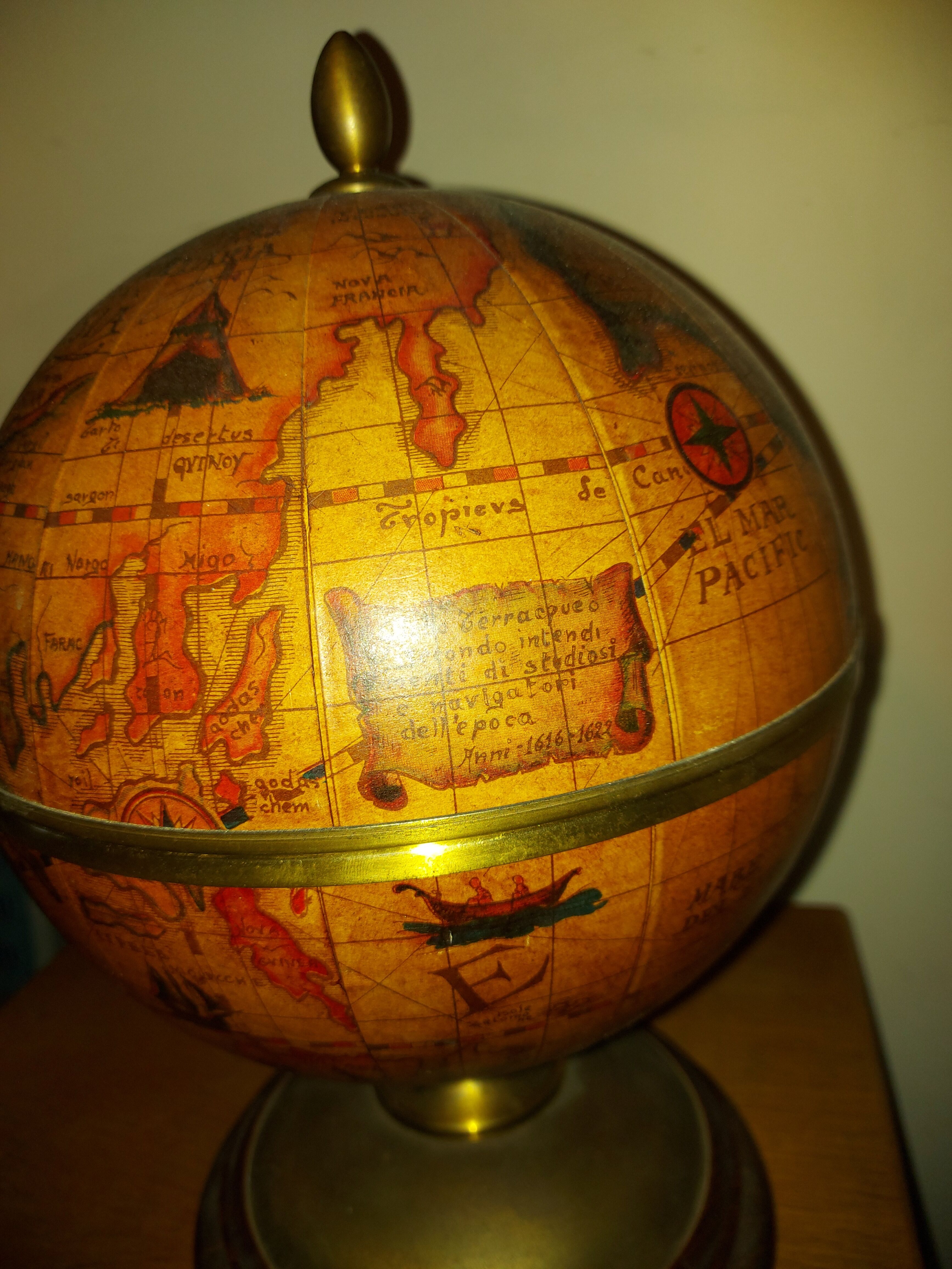 Vintage ice bucket (made in italy) Globe Earth, world map