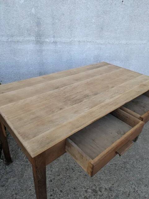 Oak table