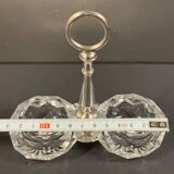 Salière double en cristal taillé signée Baccarat avec monture en métal