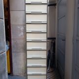 Metal locker with 10 flaps