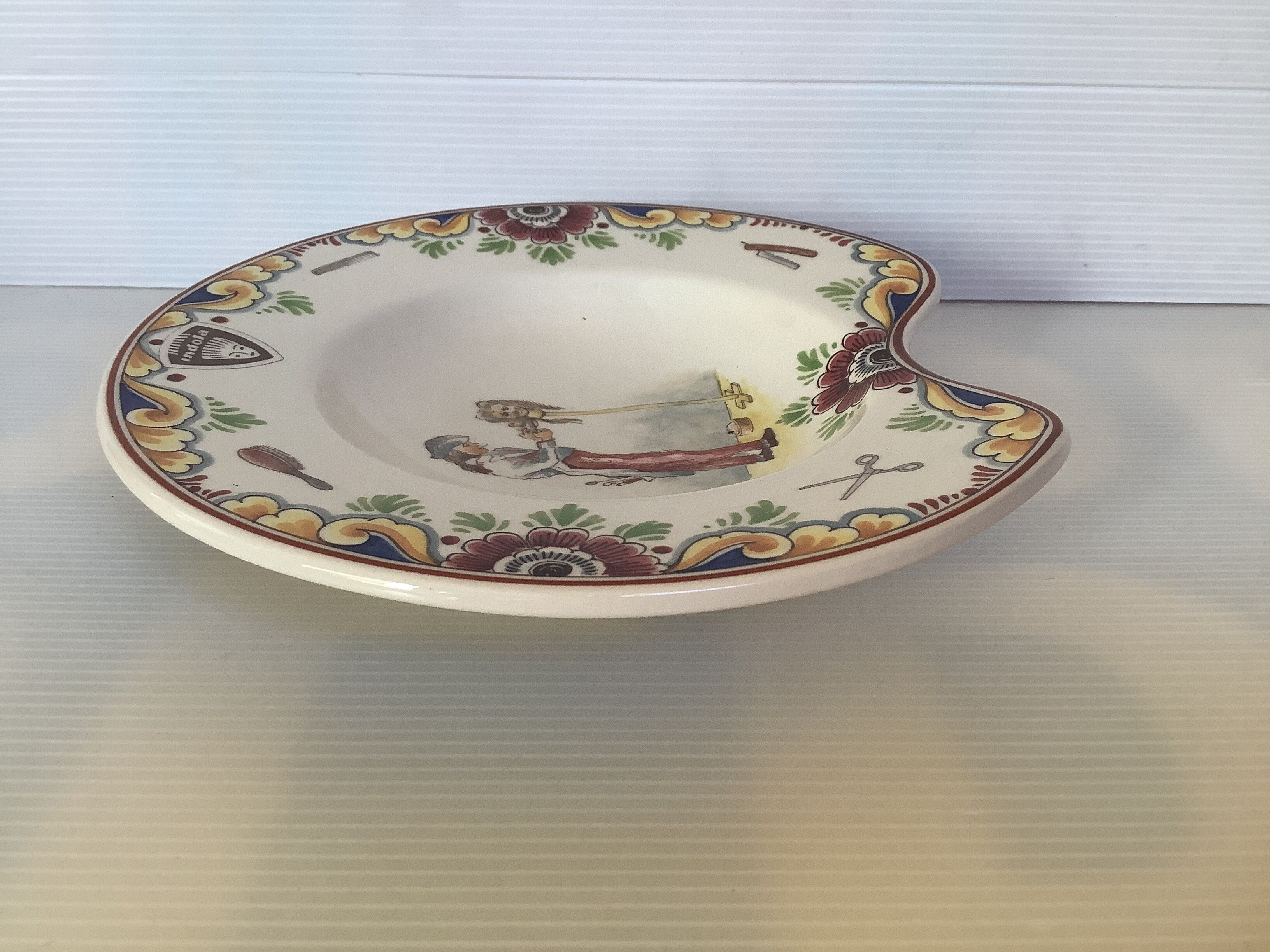 Royal Delft Holland barber shaving dish