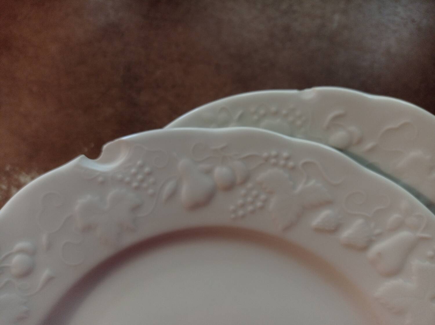 Deshoulieres porcelain plates