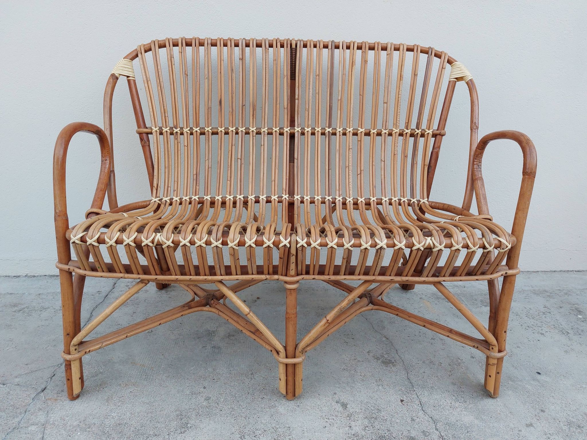Set bench table and two armchairs in rattan 1950 vintage