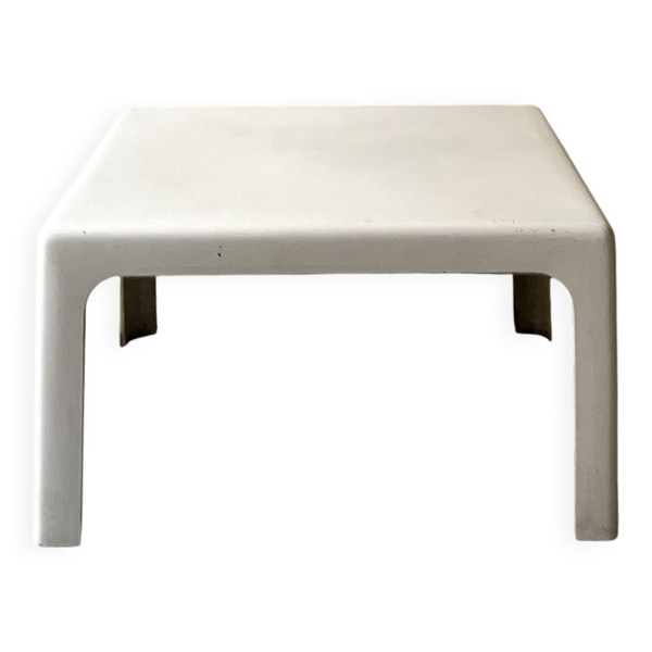 Table basse carré prisunic en fibre de verre blanc, design 1970