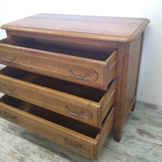 Old chest of drawers