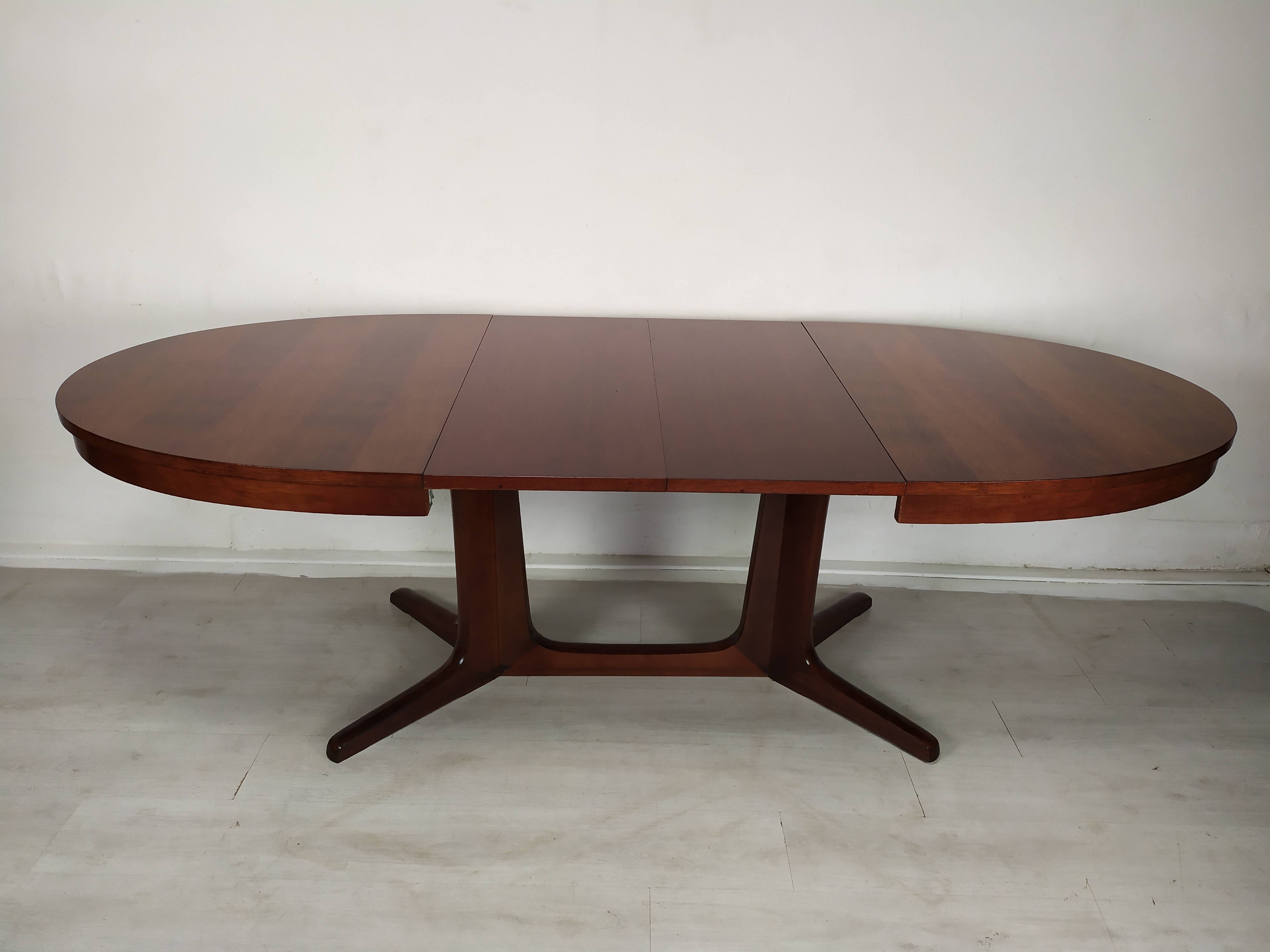 Vintage table baumann