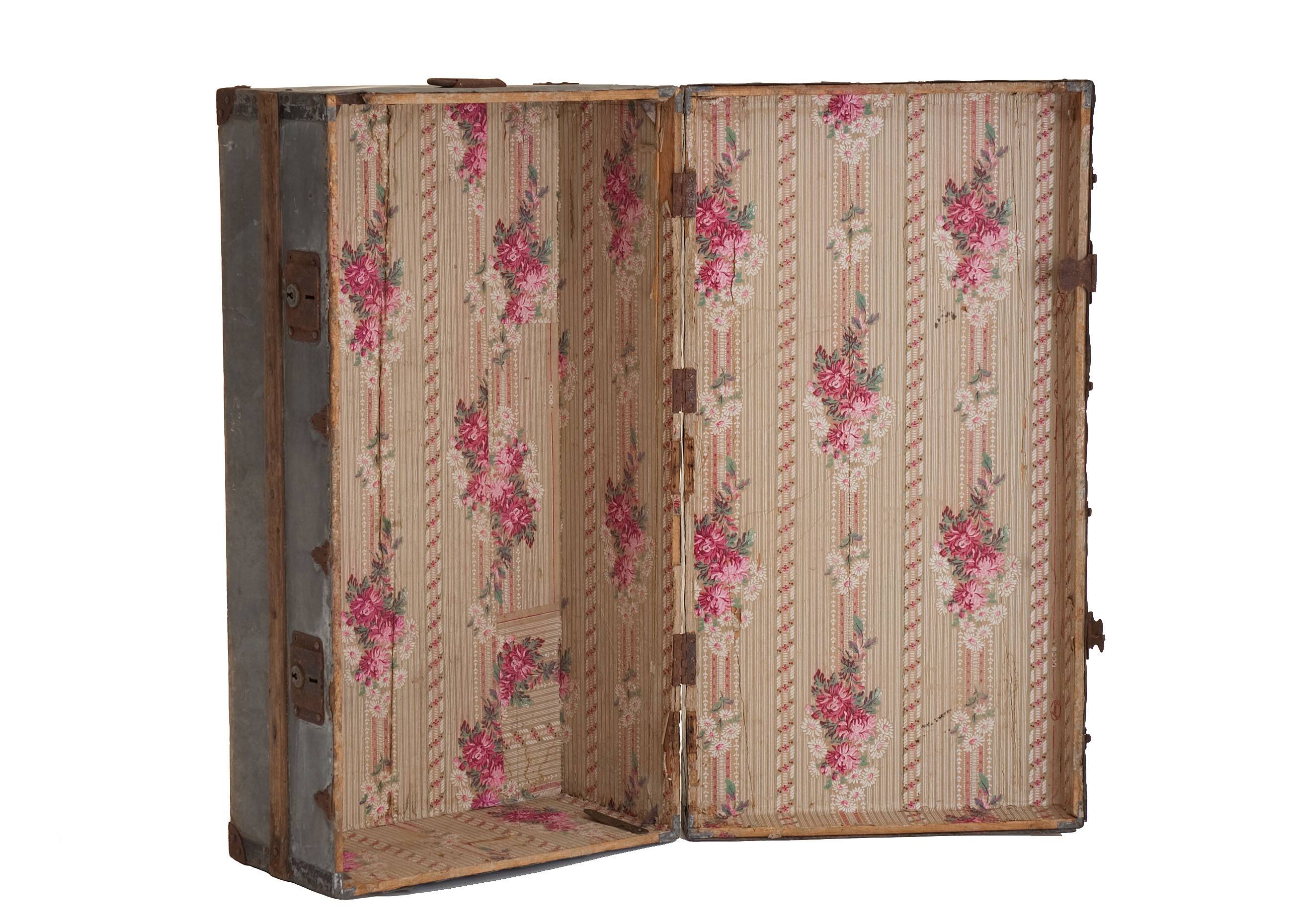 Old military trunk 14-18