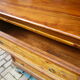 Commode en bois massif et bambou