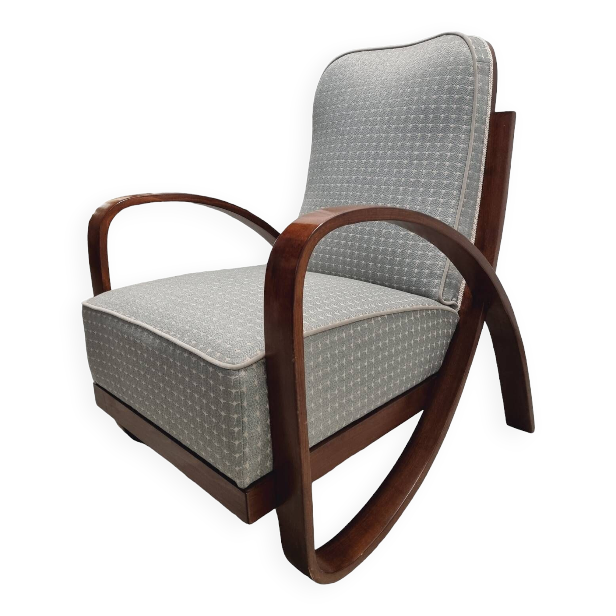 Hungarian Art Deco Lounge chair with curved, bentwood walnut armrests, 1930s