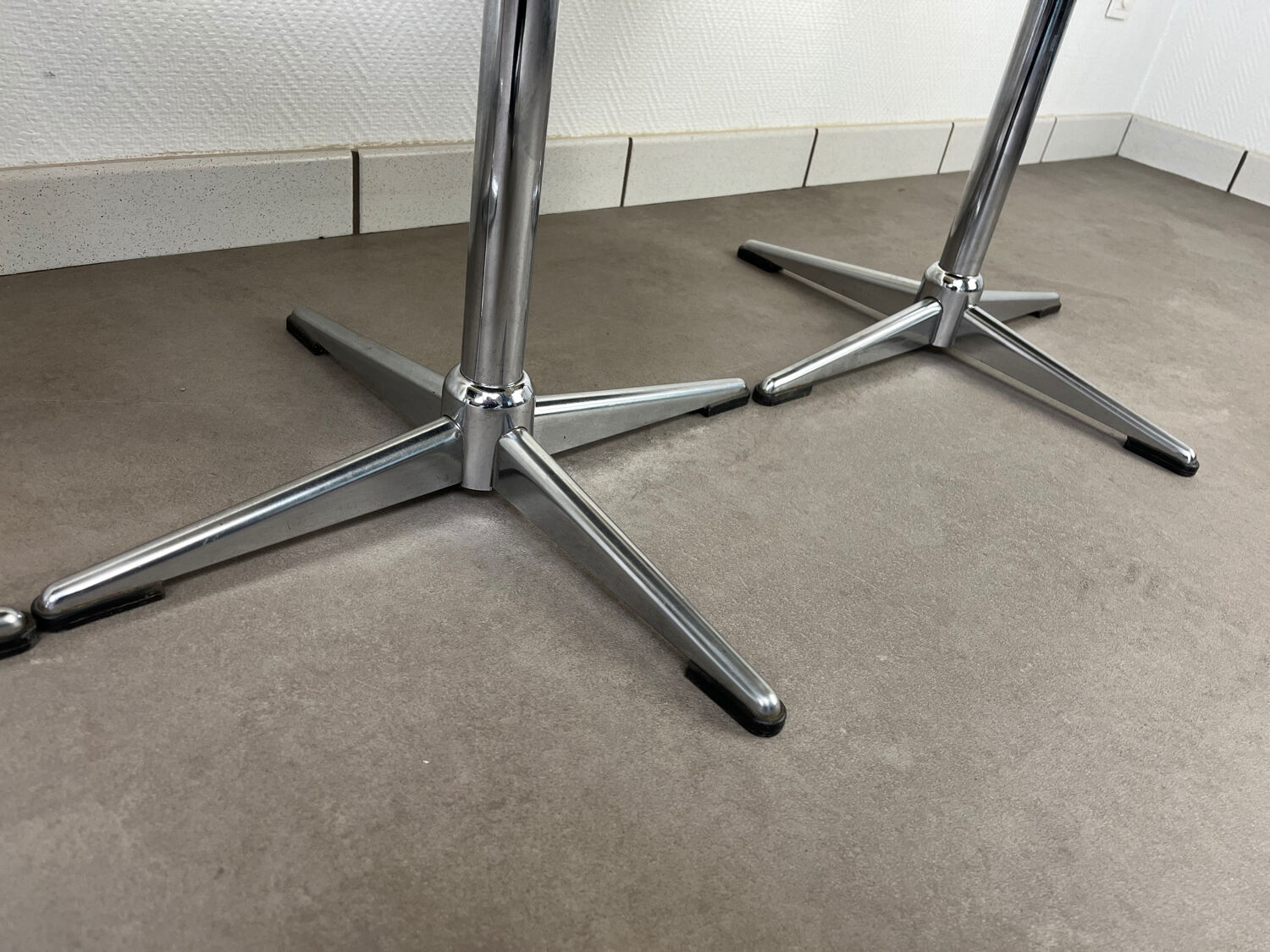 4 chaises Space Age, coque années 70 pour Lockhausen