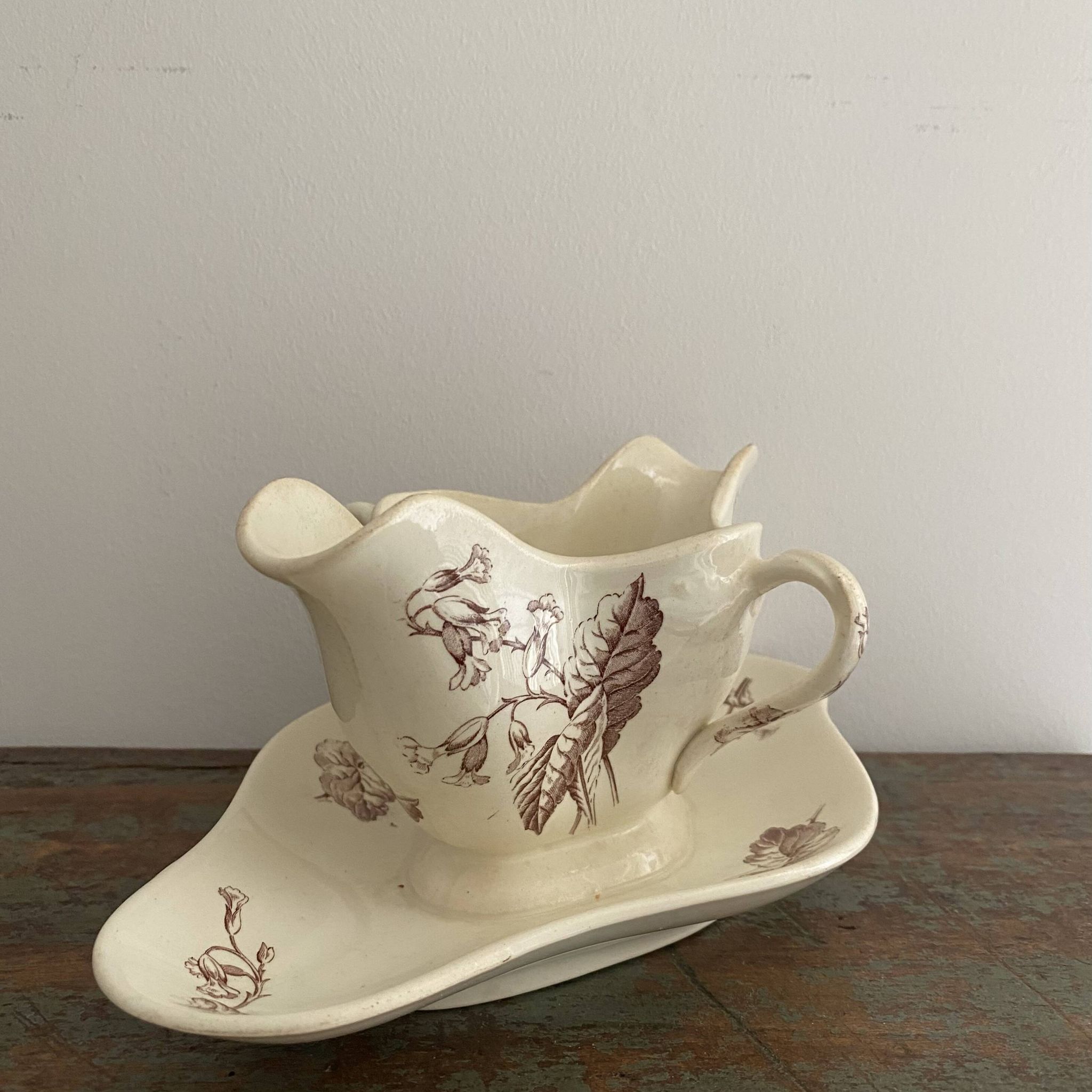 Primrose Sauceboat