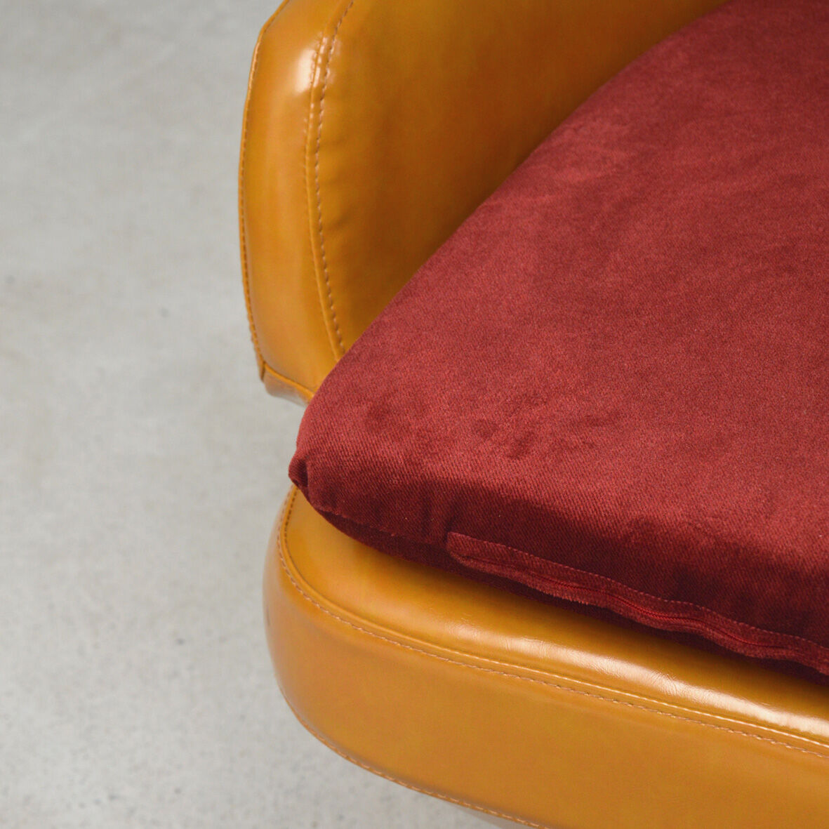 Swivel and ottoman hull chair