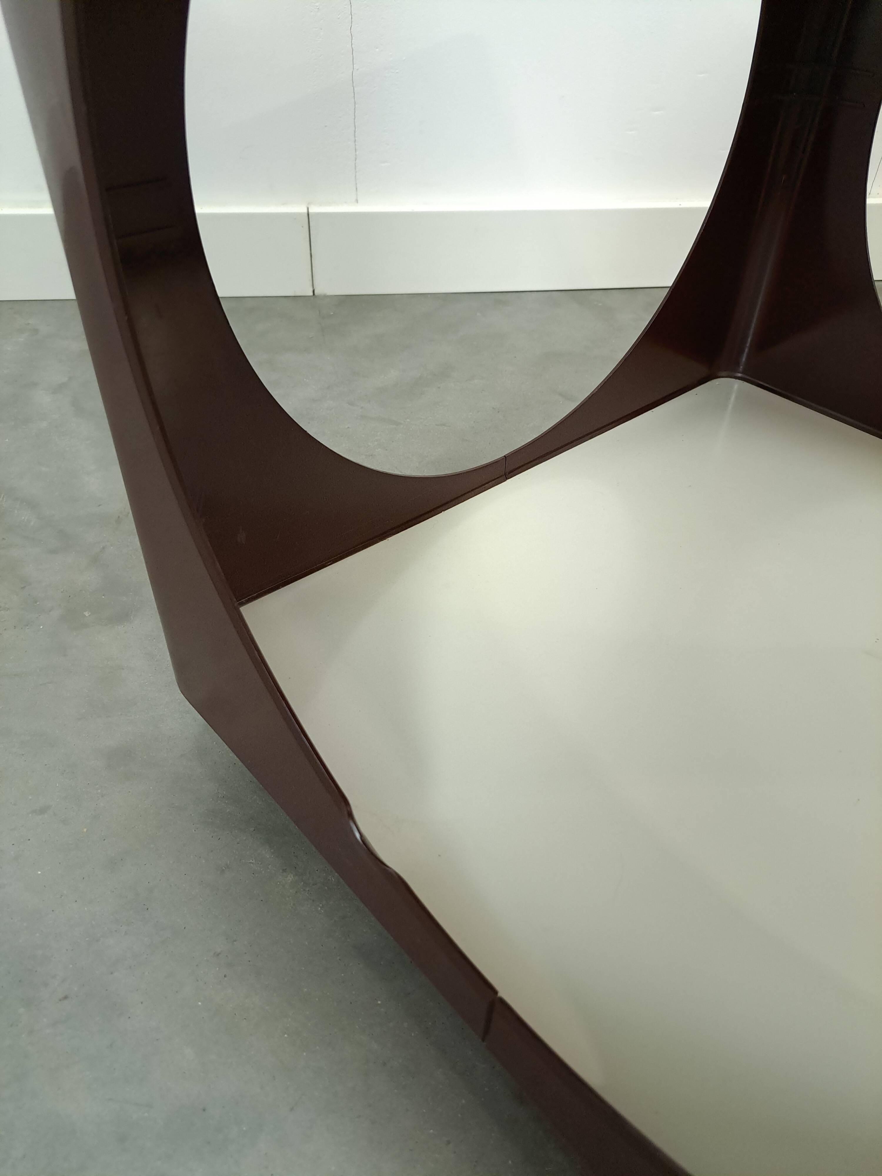 Kubus space age bruine kunststof tafel