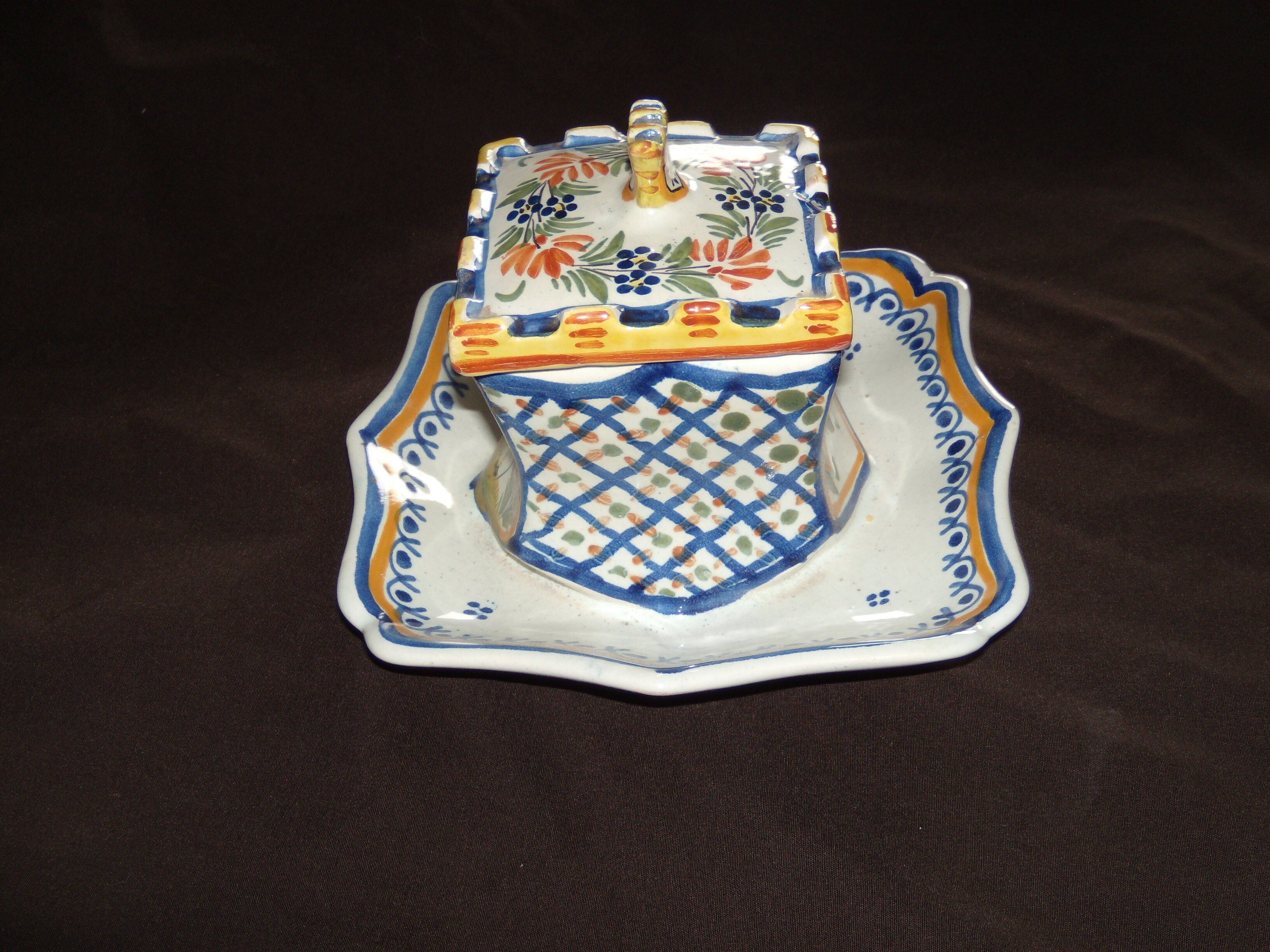 Beurrier Quimper Henriot décor breton 127 1948