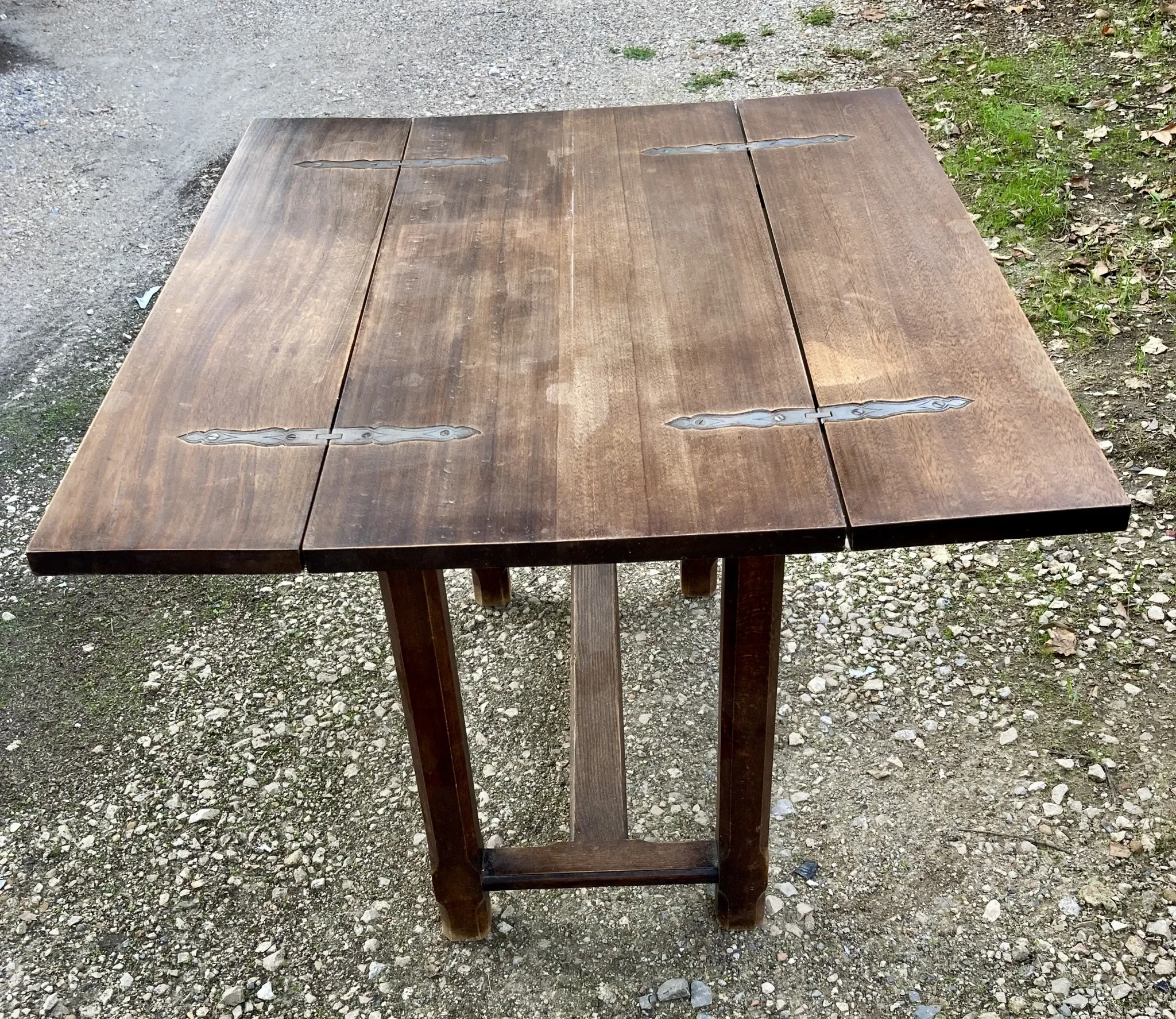 Antique rectangular drop-leaf table