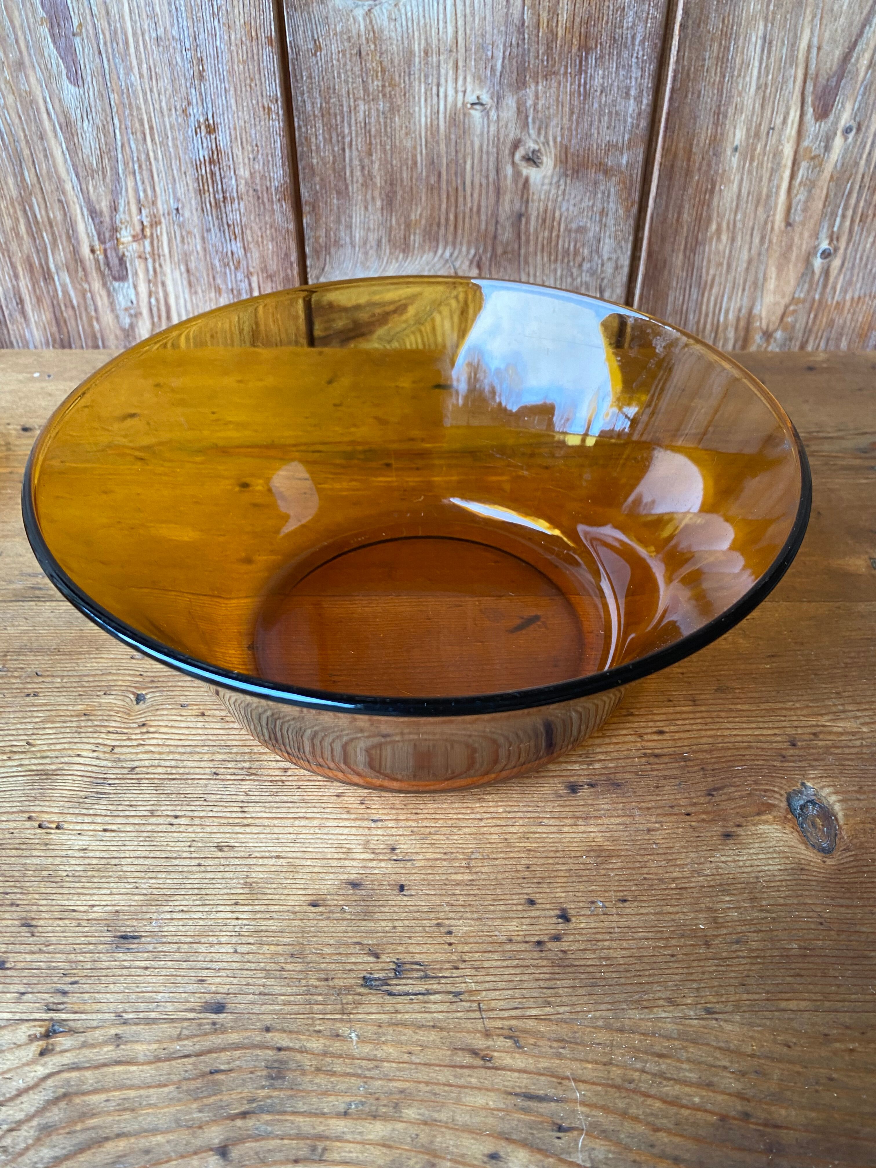 Salad bowl and raviers in tempered glass Vereco amber brown
