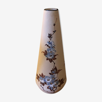 Japanese sandstone vase from Ciboure pottery