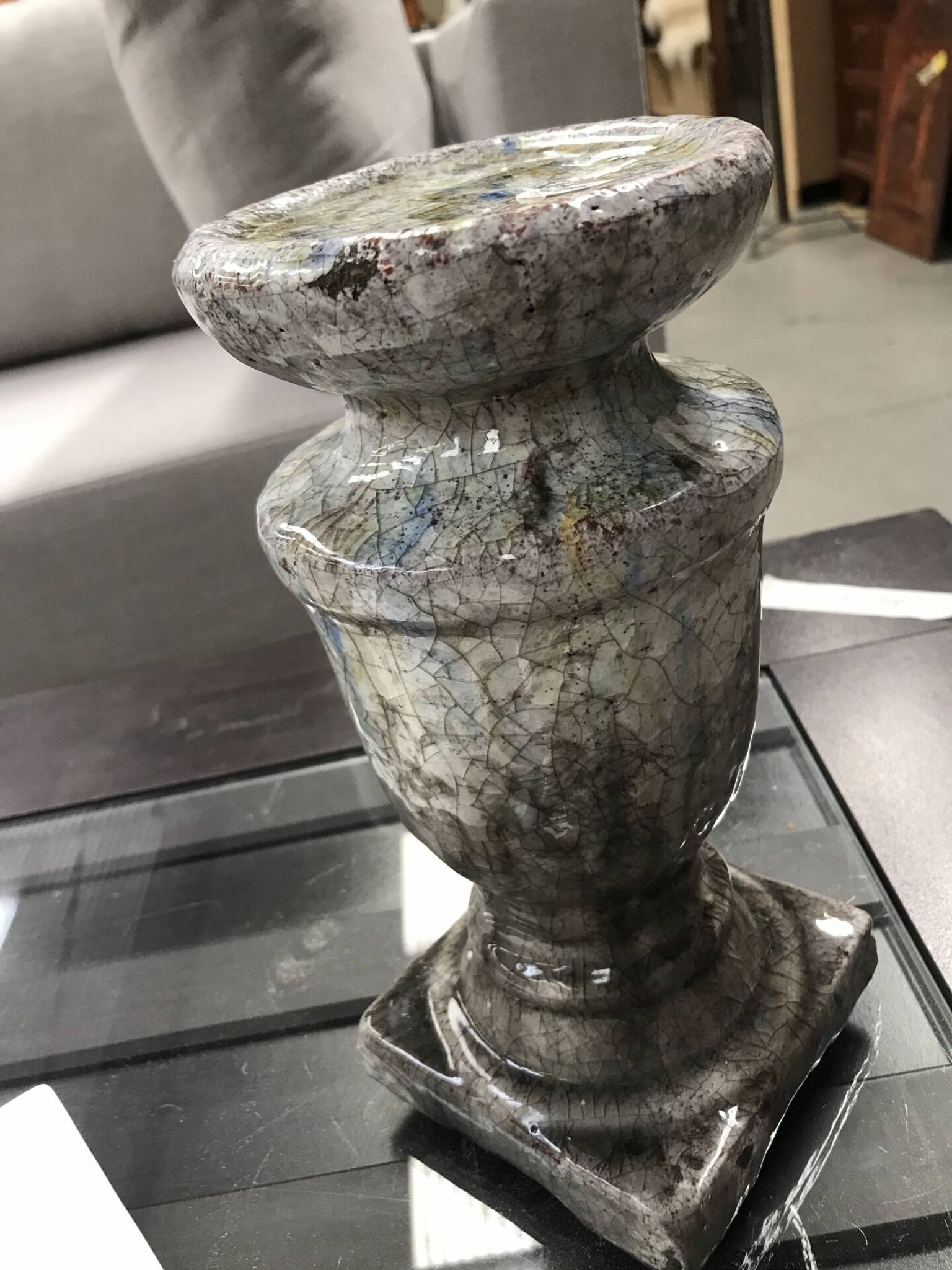Porte bougie en céramique type « Raku », craquelé gris bleu