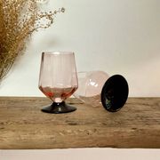 6 petits verres roses à pied noir