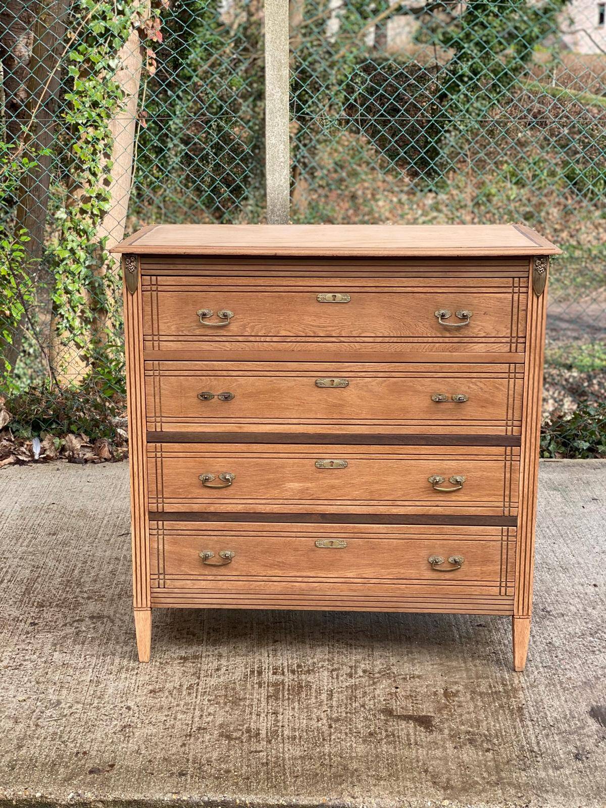 Commode style empire rénovée en chêne brut 4 tiroirs