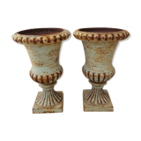 2 medici vases