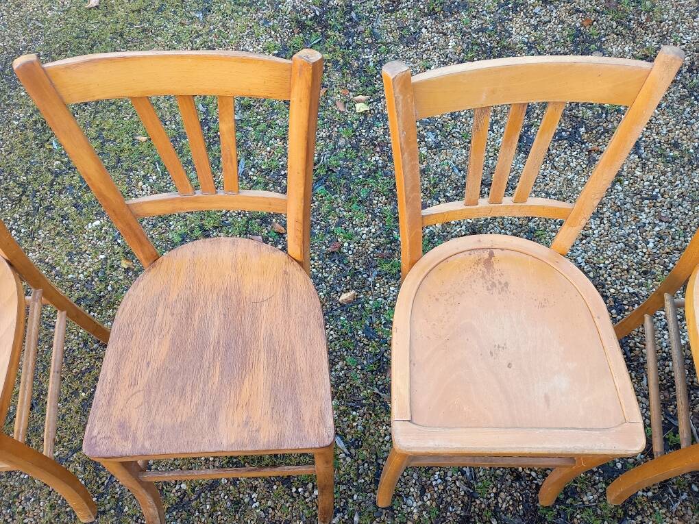 Ensemble de 10 chaises bistrot années 1950-60 vintage