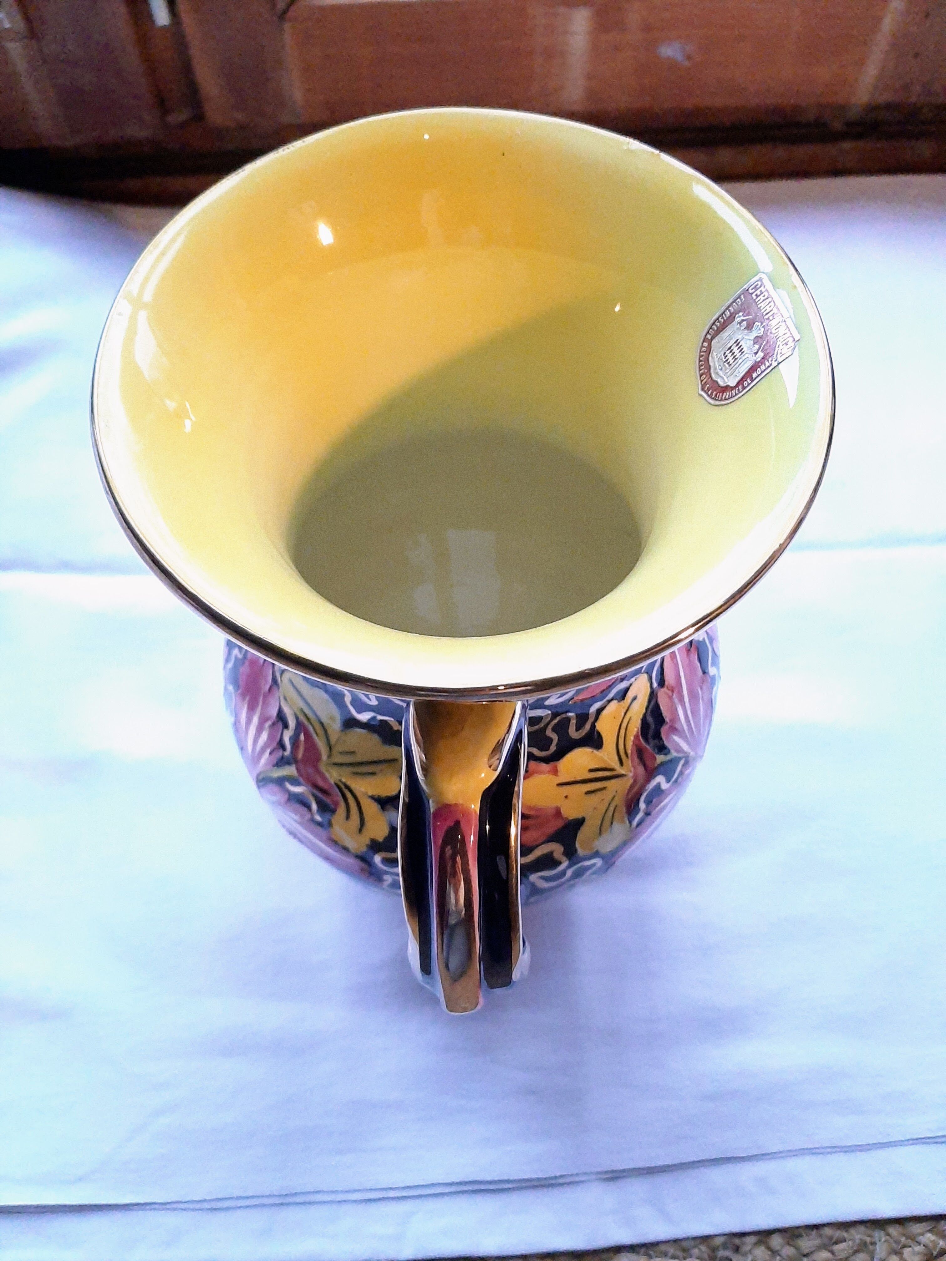 Monaco ceramic vase from Cerart establishments