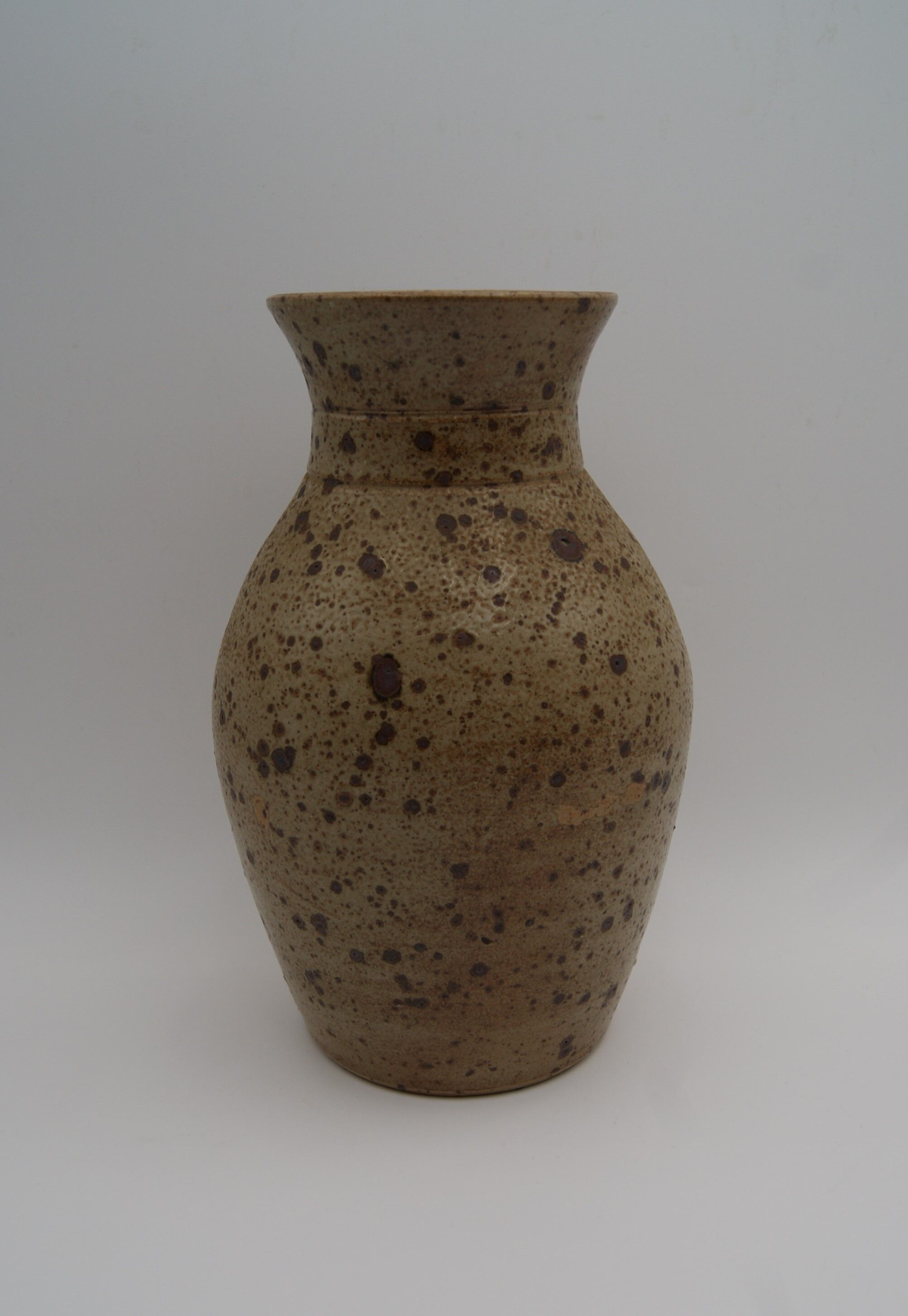 Vintage pyrity sandstone vase