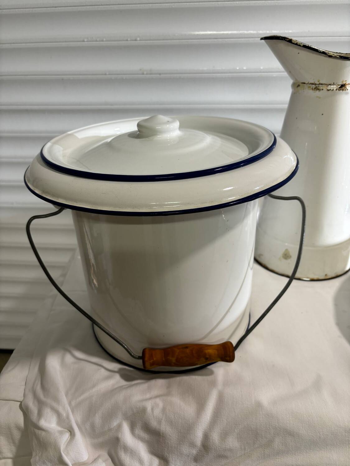 Pitcher bowl and enameled bucket