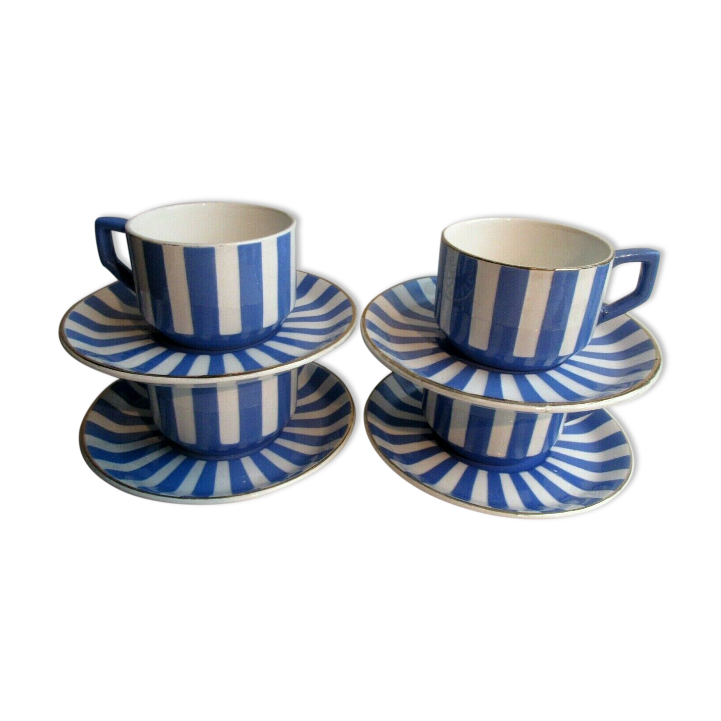 Set of 4 coffee cups with 4 saucers signed Sarreguemines model FOX TROTT