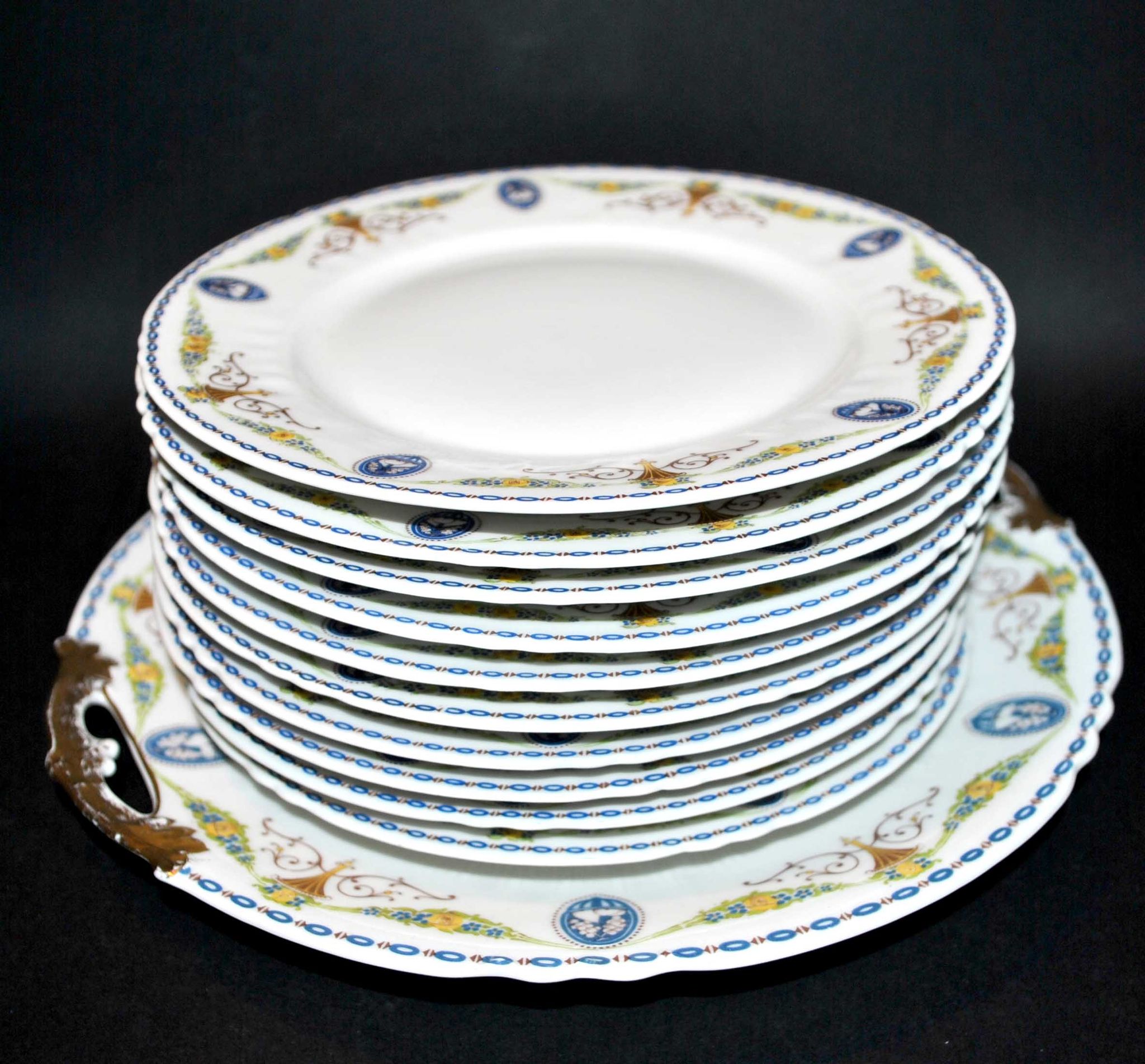 Dessert service in Limoges porcelain