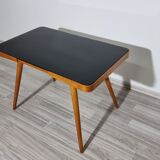 Table basse par Jiri Jiroutek