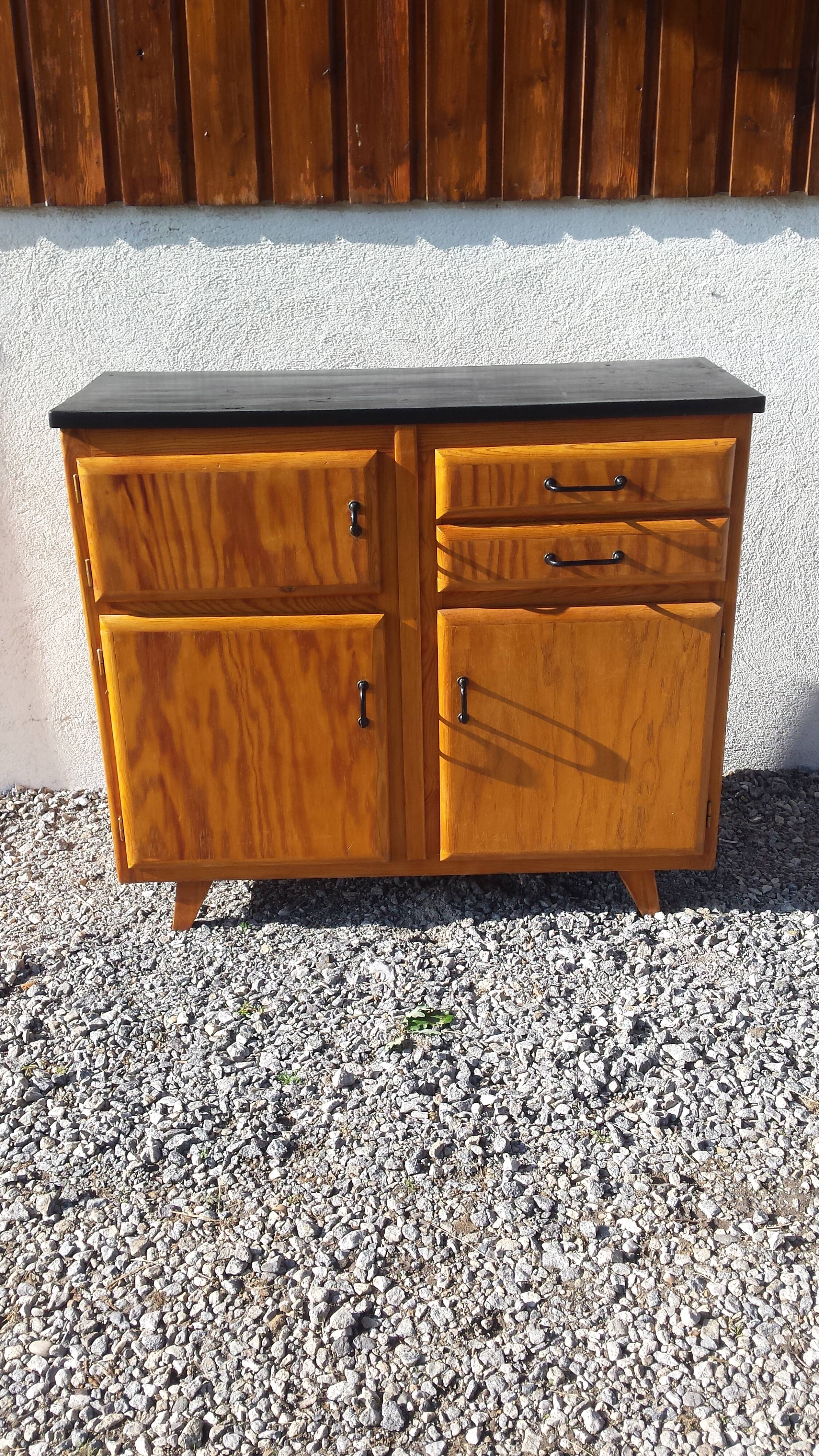 Mado side board