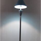 Pyramidal floor lamp