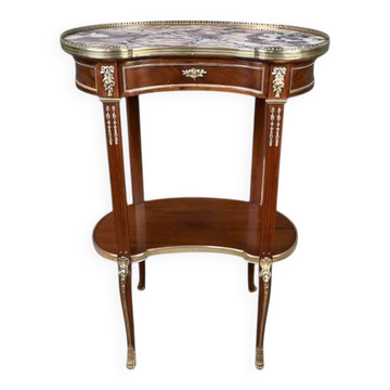 Small Kidney Table in Mahogany, Transition Style – Early 20th Century