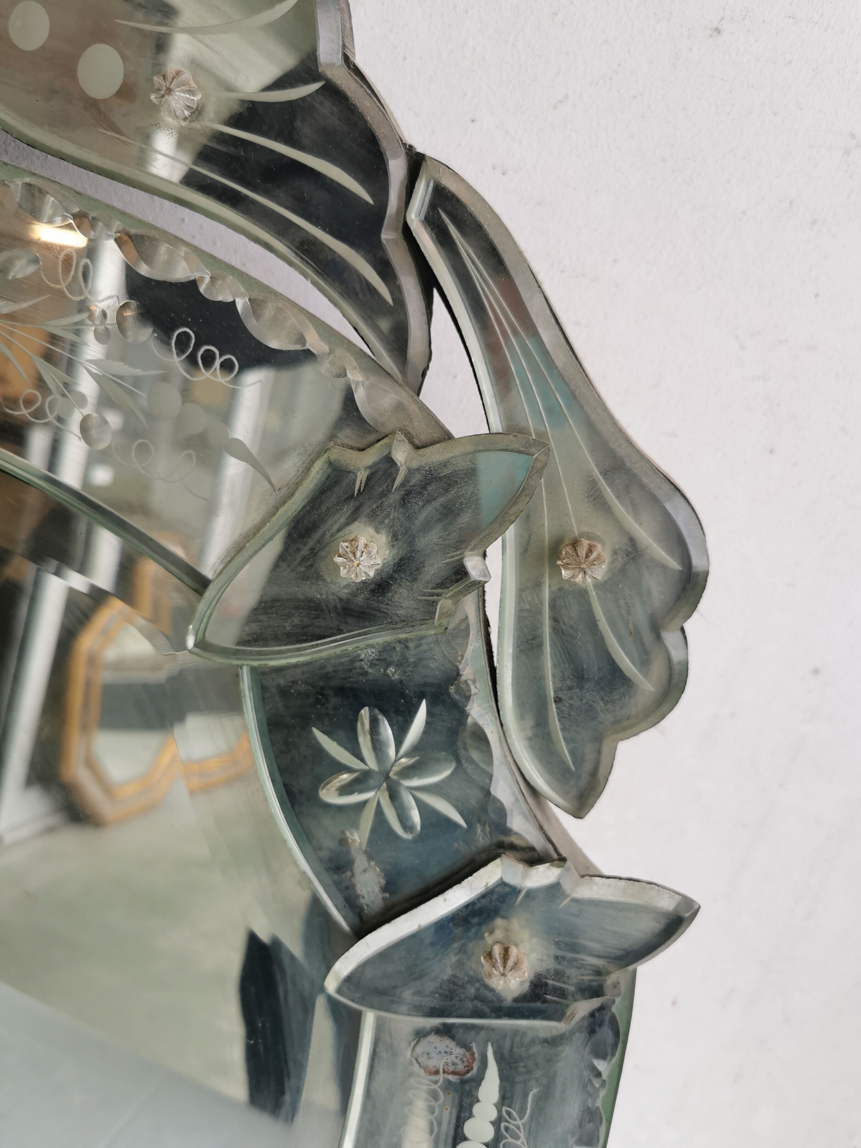 Venetian mirror mid-XXth beveled ice