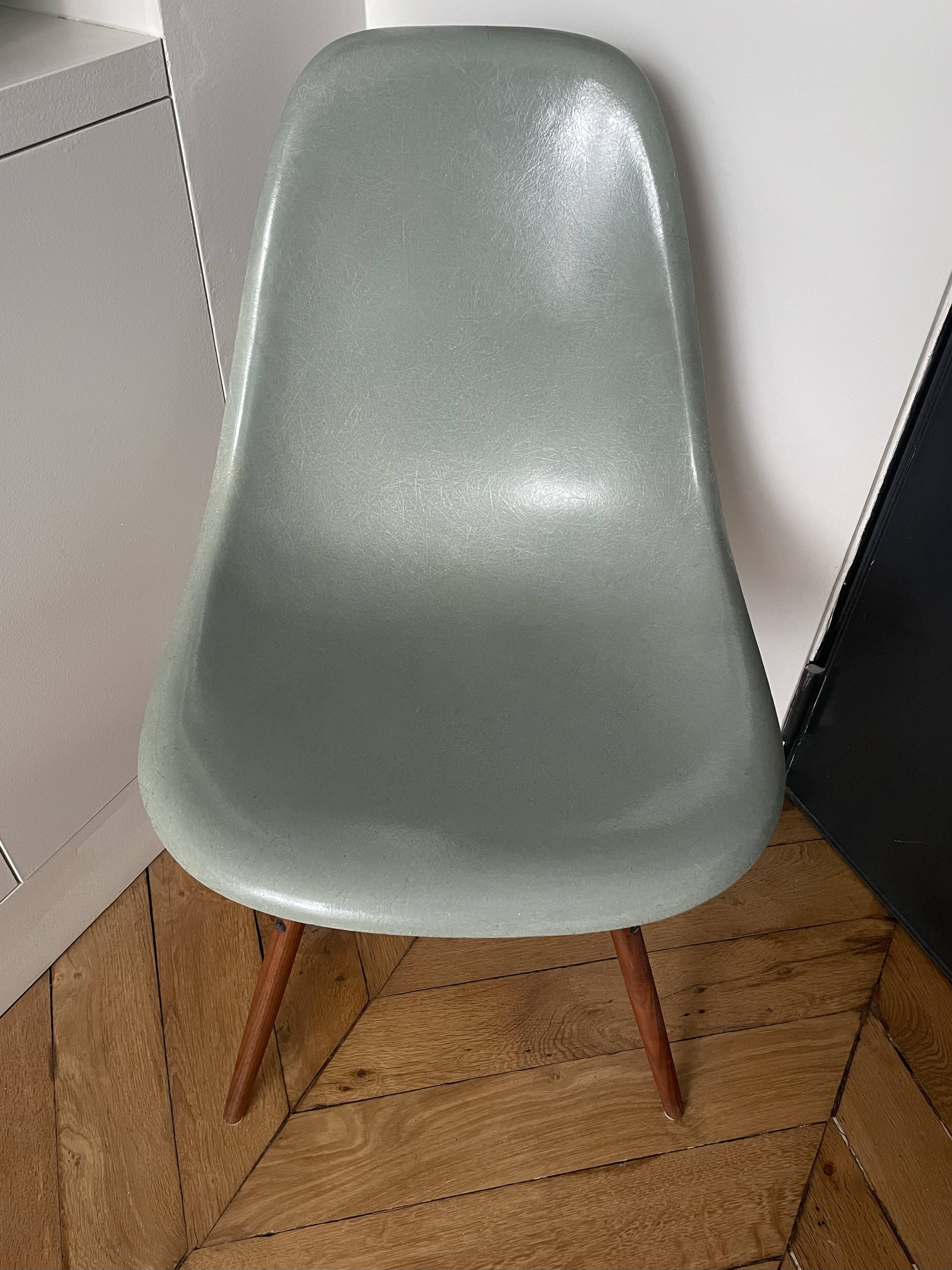 Original and vintage Herman Miller Eames chair