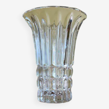 Tulip vase in cast crystal