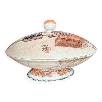 Earthenware bonbonnière