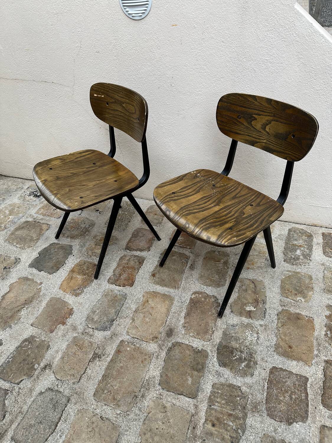 2 chaises style industriel en bois et métal