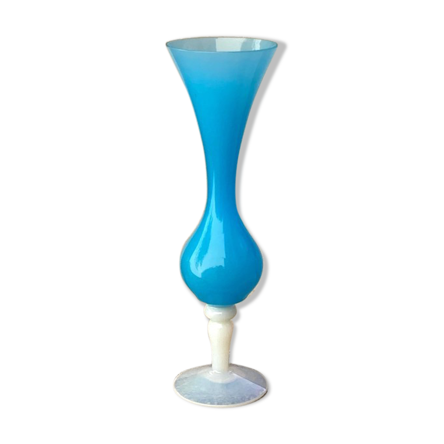 Vase en opaline bleu & blanc