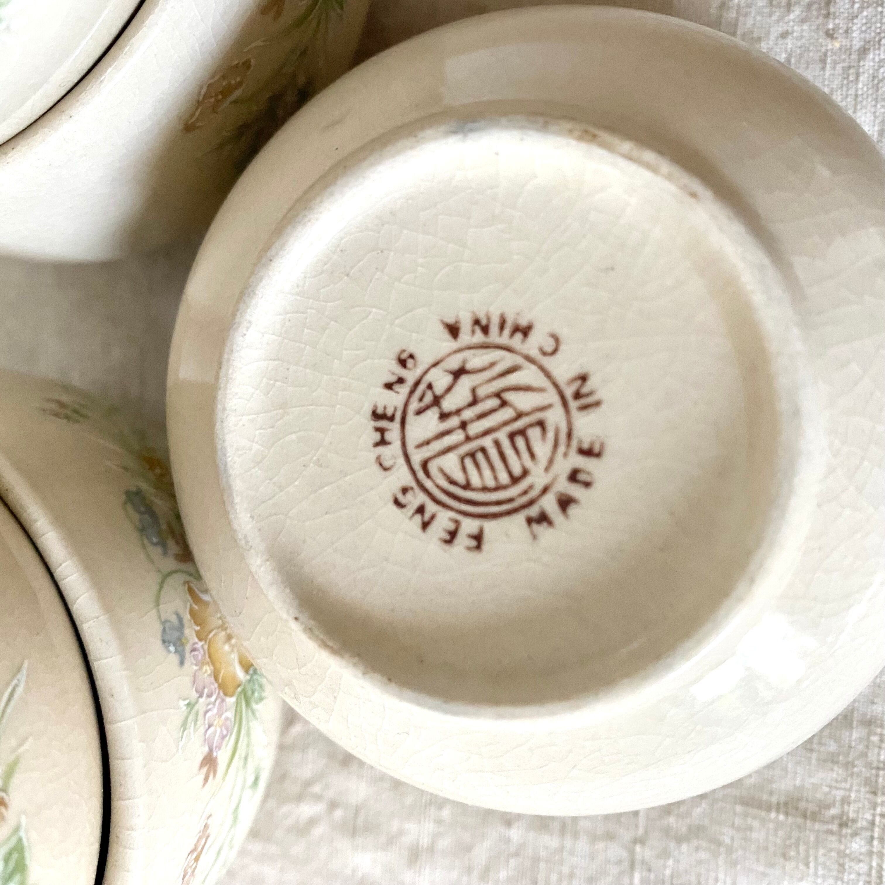 80s flowery tea bowls