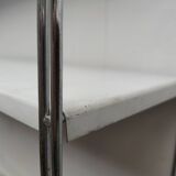 Metal string shelf