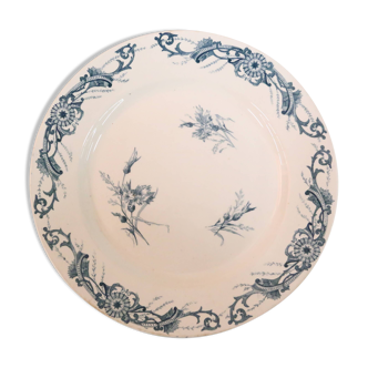 Large round dish, Creil and Montereau, Centaurea service, iron earth, late 19th century