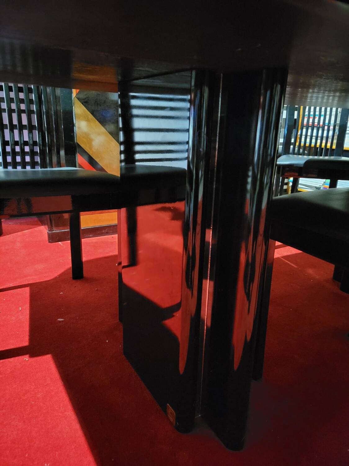 Maurice Villency GC Colombo Italia black lacquer high-gloss dining set