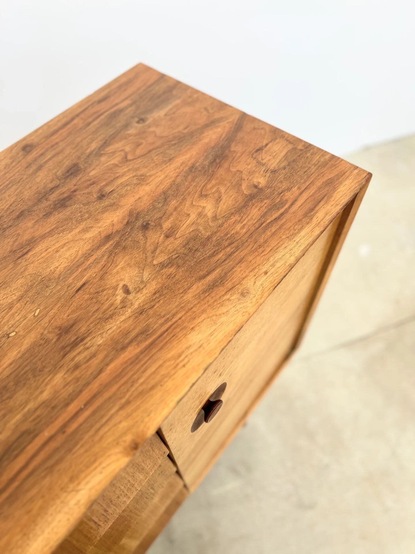 Mid-century teak sideboard, 2 doors 4 drawers — brutalist spirit
