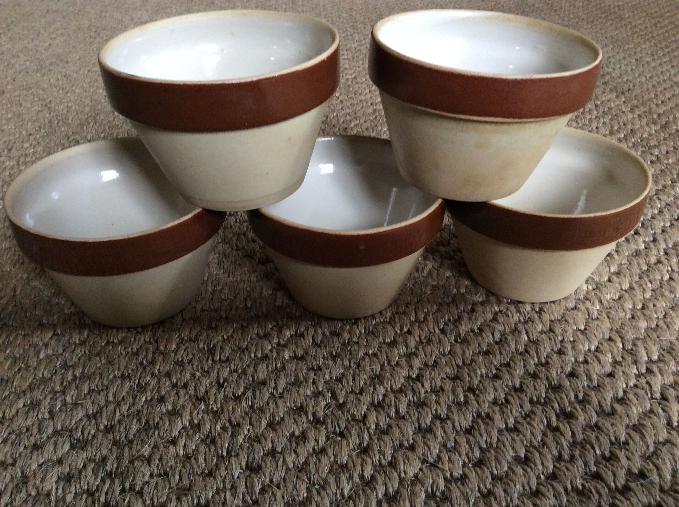 Series of 5 sandstone ramekins