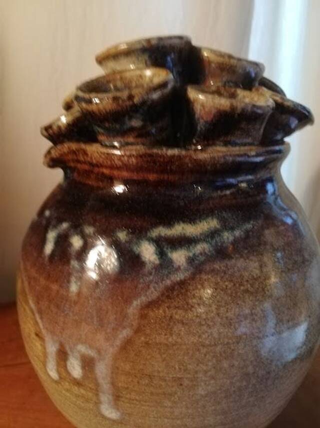 Vase pique-fleurs