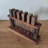 12 fourchettes à escargot avec présentoir en bois