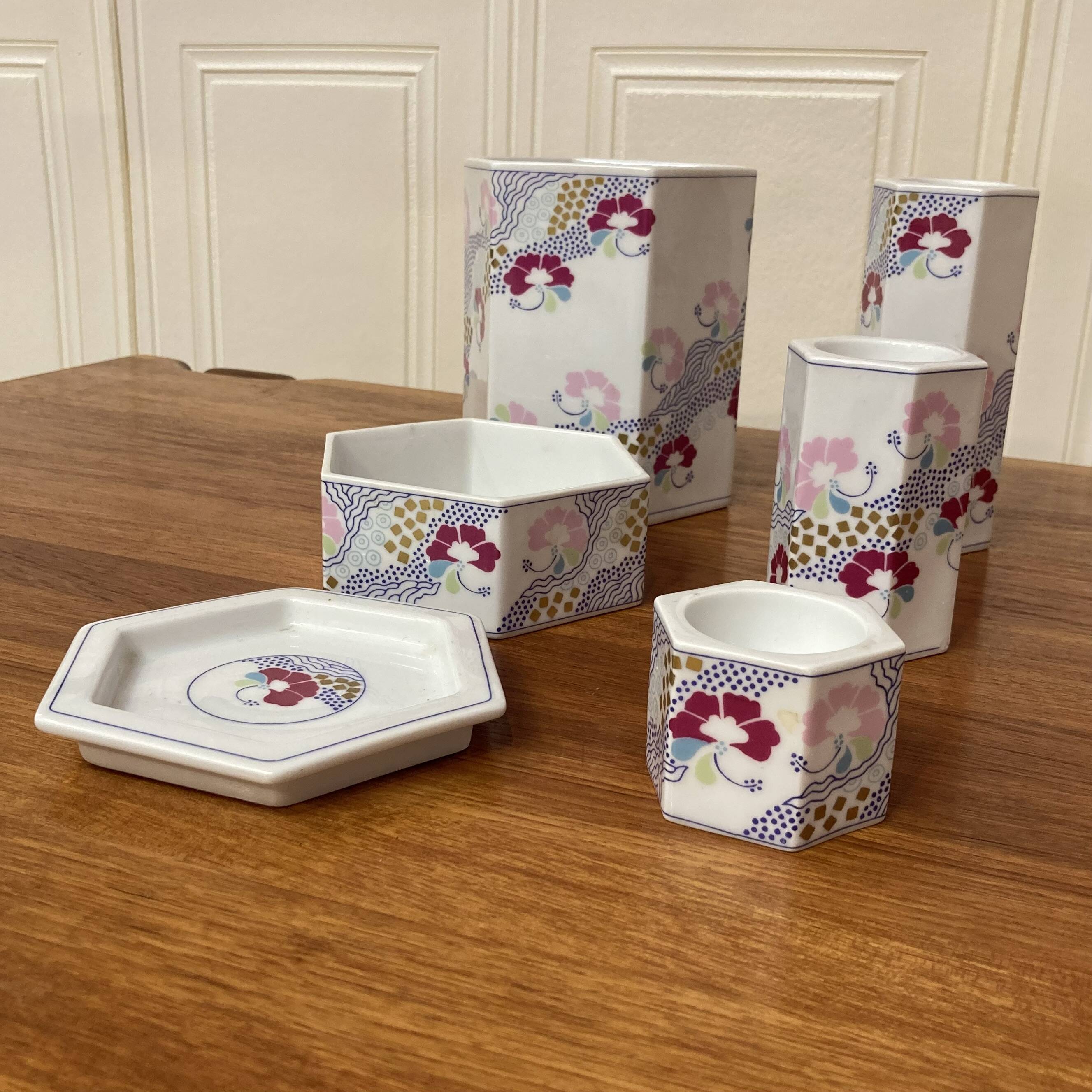 Set of five Scandinavian design ceramics.